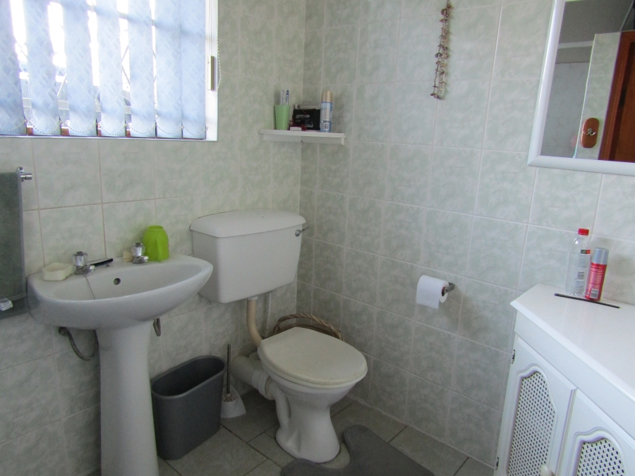 3 Bedroom Property for Sale in Humansdorp Eastern Cape